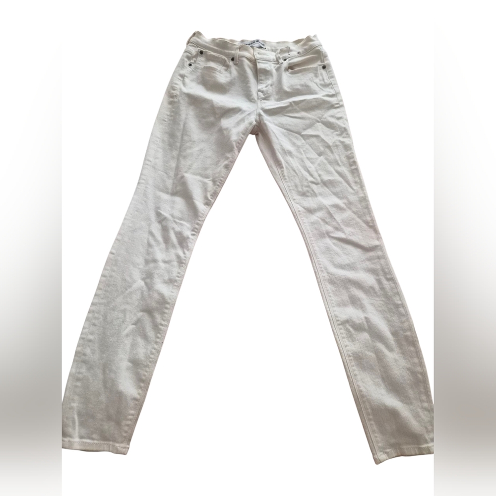 Express Women's White Straight Legging Jeans Midrise